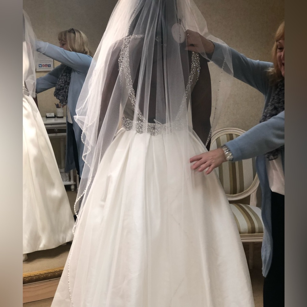 Calla Blanche Deep V neck A-line wedding dress. NEVER WORN. SIZE 6